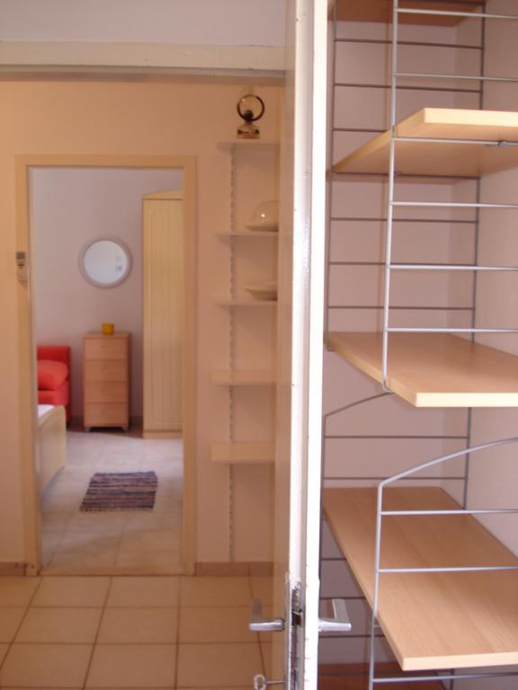 Holiday Home Dora Sutivan Chambre photo